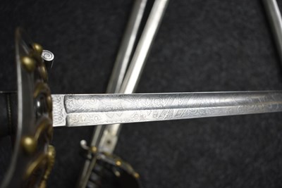 Lot 132 - A VICTORIAN 2ND LIFE GUARDS OFFICER'S SWORD