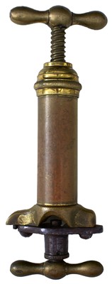 Lot 535 - A CAPPING TOOL