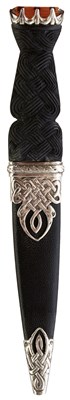 Lot 412 - A HALLMARKED SILVER SCOTTISH SGIAN DUBH