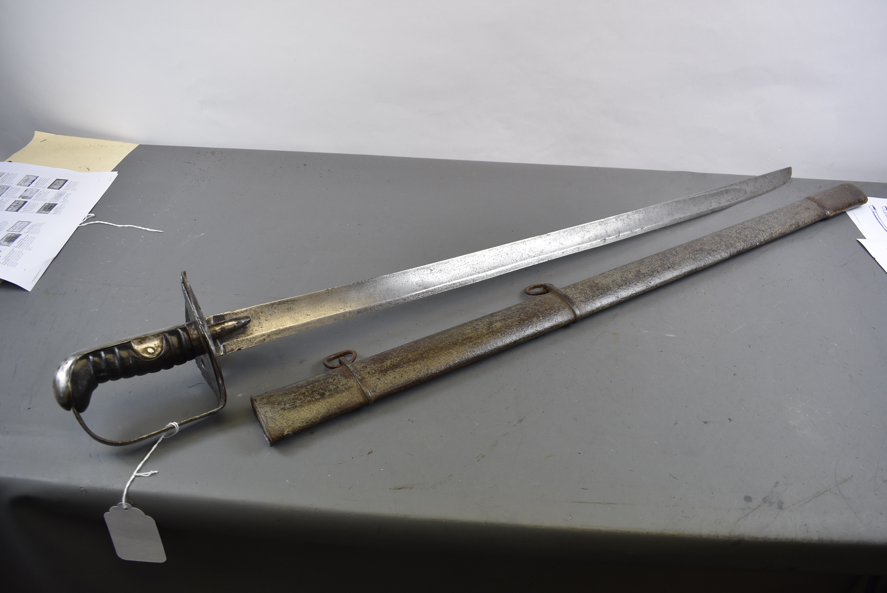 Lot 688 A 1796 PATTERN HEAVY CAVALRY TROOPER S SWORD