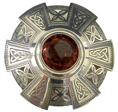 Lot 422 - A LARGE SCOTTISH WHITE METAL PLAID BROOCH