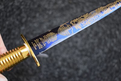 Lot 512 - A FALKLANDS WAR COMMEMORATIVE WILKINSON SWORD COMMANDO DAGGER