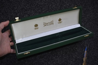 Lot 512 - A FALKLANDS WAR COMMEMORATIVE WILKINSON SWORD COMMANDO DAGGER