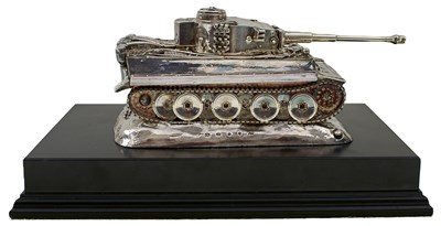 Lot 500 - A FILLED 925 SILVER SCALE MODEL OF A TIGER TANK