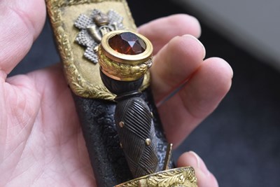 Lot 693 - A VICTORIAN SCOTTISH OFFICER'S DIRK TO THE HIGHLAND LIGHT INFANTRY
