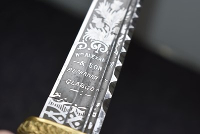 Lot 693 - A VICTORIAN SCOTTISH OFFICER'S DIRK TO THE HIGHLAND LIGHT INFANTRY