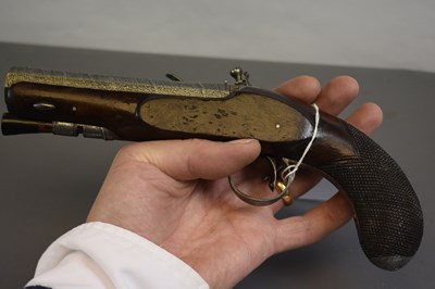 Lot 255 - A 15-BORE IRISH FLINTLOCK TRAVELLING PISTOL BY BYRNE OF DUBLIN