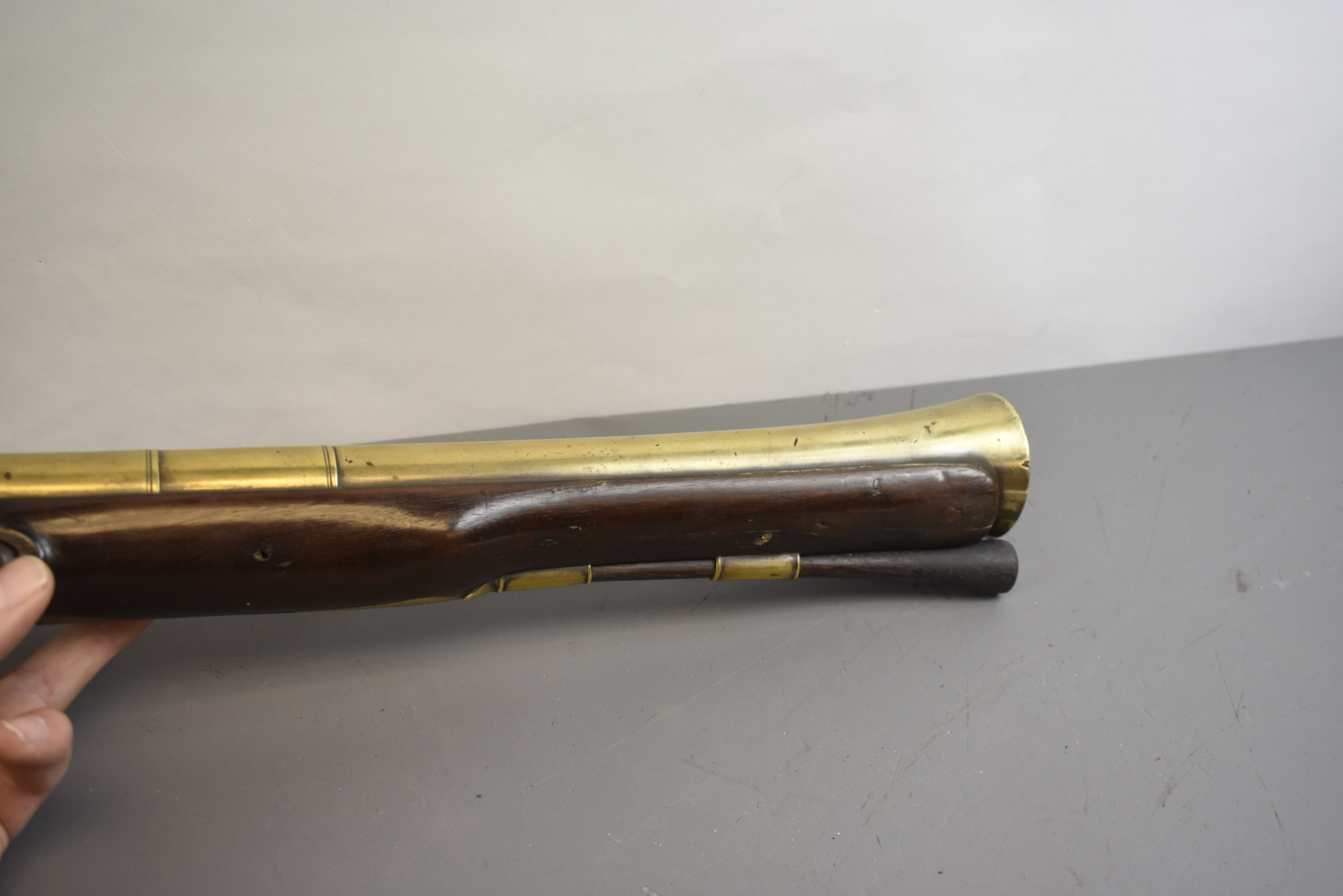 Lot 185 - A RARE 18TH CENTURY IRISH FLINTLOCK BRASS