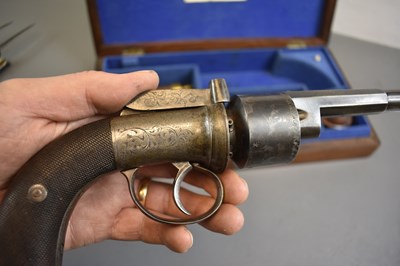 Lot 354 - A CASED 80-BORE SIX-SHOT PERCUSSION TRANSITIONAL REVOLVER