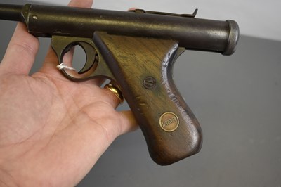 Lot 413 - A .177 CALIBRE ANTIQUE HAENEL AIR PISTOL