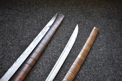 Lot 459 - A 19TH CENTURY BURMESE DHA OR SWORD
