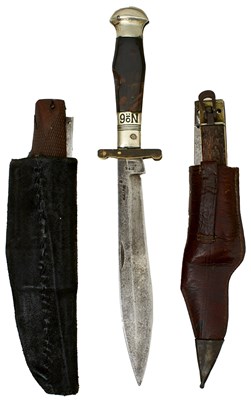 Lot 428 - A LATE 19TH OR EARLY 20TH CENTURY FOLDING BOWIE KNIFE