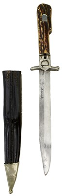 Lot 427 - A THIRD REICH FOLDING BOWIE KNIFE