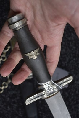 Lot 52 - A VERY RARE THIRD REICH POSTSCHUTZ PRESENTATION DAMASCUS BLADED DAGGER