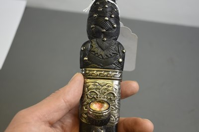 Lot 553 - A HALLMARKED SILVER MOUNTED SCOTTISH OFFICER'S DIRK OF THE ARGYLL & SUTHERLAND HIGHLANDERS