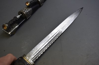 Lot 553 - A HALLMARKED SILVER MOUNTED SCOTTISH OFFICER'S DIRK OF THE ARGYLL & SUTHERLAND HIGHLANDERS
