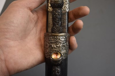 Lot 553 - A HALLMARKED SILVER MOUNTED SCOTTISH OFFICER'S DIRK OF THE ARGYLL & SUTHERLAND HIGHLANDERS