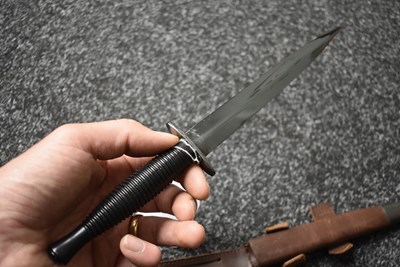 Lot 599 - A GOOD FAIRBAIRN SYKES THIRD PATTERN COMMANDO KNIFE BY WILKINSON