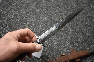 Lot 599 - A GOOD FAIRBAIRN SYKES THIRD PATTERN COMMANDO KNIFE BY WILKINSON