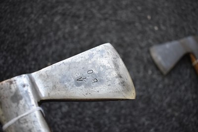 Lot 186 - A 19TH CENTURY ROYAL NAVAL BOARDING AXE
