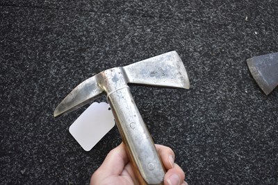 Lot 186 - A 19TH CENTURY ROYAL NAVAL BOARDING AXE