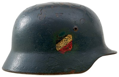 Lot A THIRD REICH M1940 HELMET