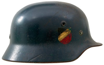 Lot A THIRD REICH M1940 LUFTWAFFE COMBAT HELMET