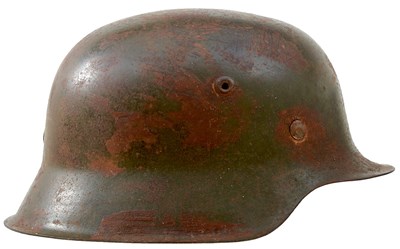 Lot A THIRD REICH M1942 CAMOUFLAGED SINGLE DECAL HELMET
