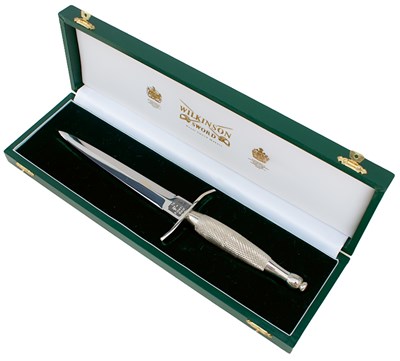 Lot A GOOD CASED FAIRBAIRN SYKES COMMEMORATIVE 1ST PATTERN COMMANDO DAGGER