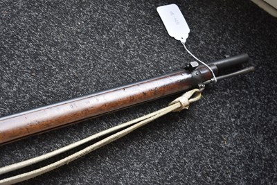 Lot 489 - A .577-450 OBSOLETE CALIBRE MKII MARTINI HENRY SERVICE RIFLE