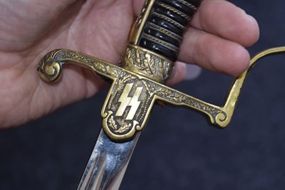 Lot 801 - A RARE THIRD REICH SS OFFICER'S ARMY PATTERN SWORD