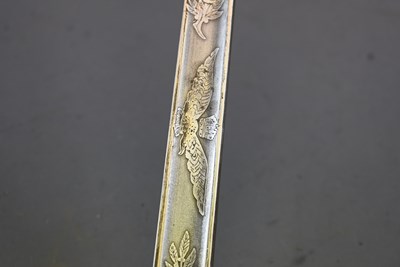 Lot 602 - AN RAF OFFICER'S SWORD