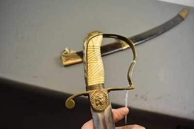 Lot 621 - A GEORGIAN OFFICER'S PRESENTATION SWORD