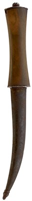 Lot 51 - AN INTERESTING 19TH CENTURY MOROCCAN SMALL KOUMMIYA STYLE DAGGER OR KNIFE FOR A BOY