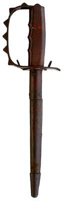 Lot AN ANTIQUE FIRST WORLD WAR AMERICAN TRENCH KNIFE