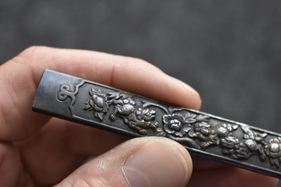 Lot 40 - A SHAKUDO-NANAKO KODZUKA