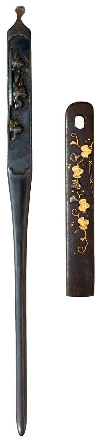 Lot 39 - AN IRON KODZUKA