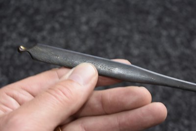 Lot 39 - AN IRON KODZUKA