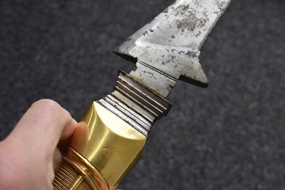 Lot 61 - OF LING RAJENDER WADEER INTEREST - A FINE GOLD COORG AYDA KATTI