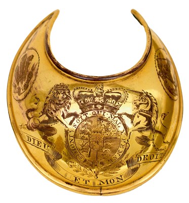 Lot A GEORGIAN OFFICER'S GILT GORGET OF THE HONOURABLE ARTILLERY COMPANY
