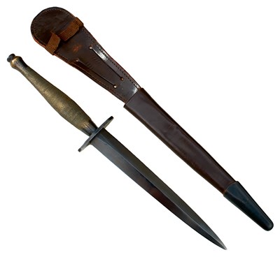 Lot A WORLD WAR II B2 VARIANT 2ND PATTERN FAIRBAIRN SYKES COMMANDO KNIFE OR DAGGER