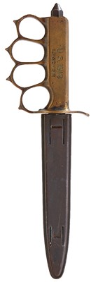 Lot AN ANTIQUE FIRST WAR PERIOD AMERICAN TRENCH KNIFE