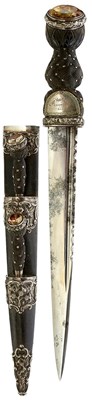 Lot 828 - A VICTORIAN GLASGOW HIGHLANDER'S OFFICER'S PRESENTATION DIRK