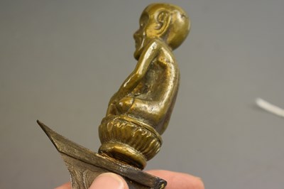 Lot 115 - AN EARLY 20TH CENTURY MALAYAN KRIS
