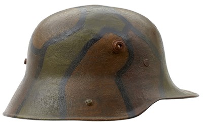 Lot 771 - AN IMPERIAL GERMAN MODEL 1916 STEEL HELMET