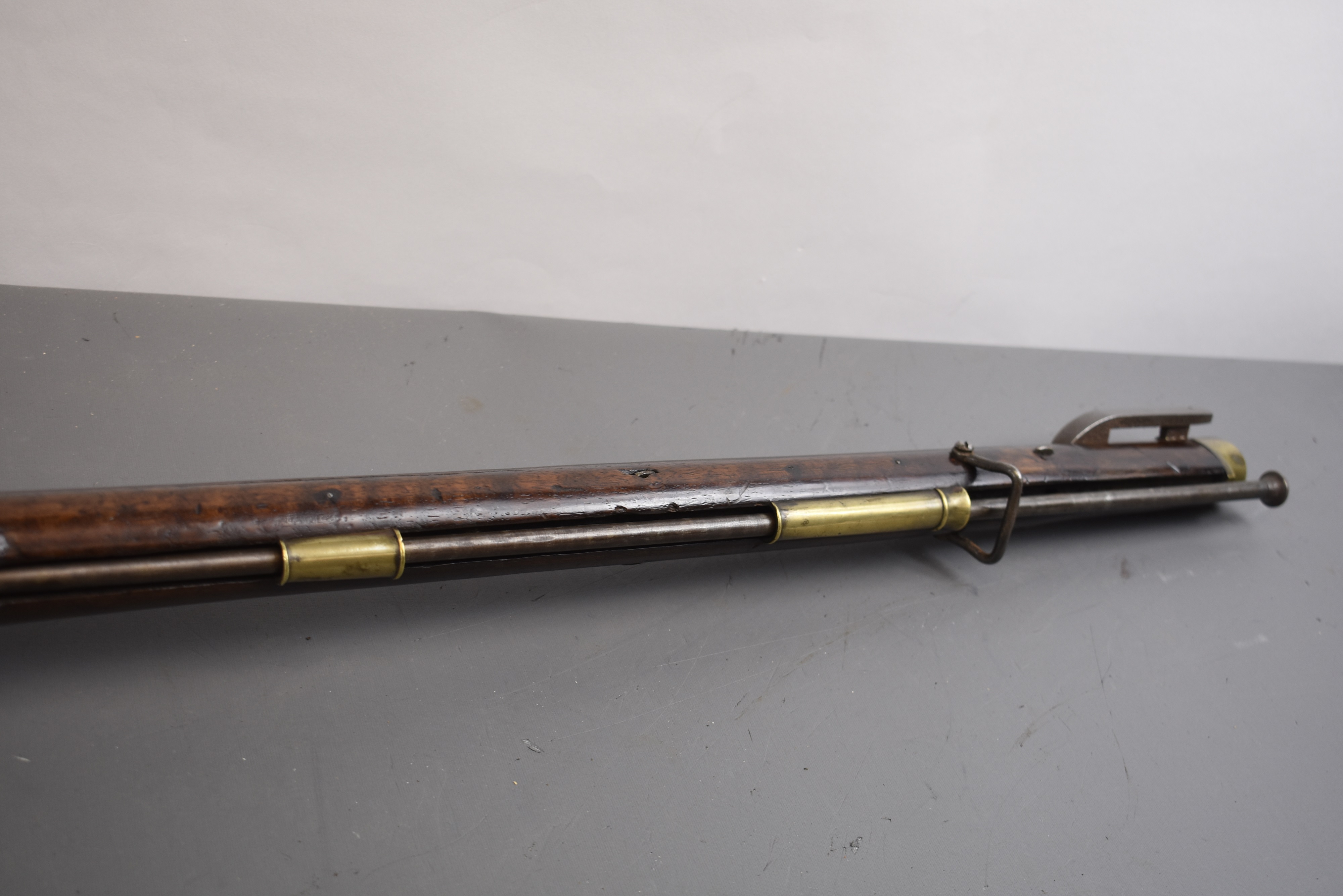 Lot 183 - A .650 CALIBRE FLINTLOCK BAKER RIFLE,