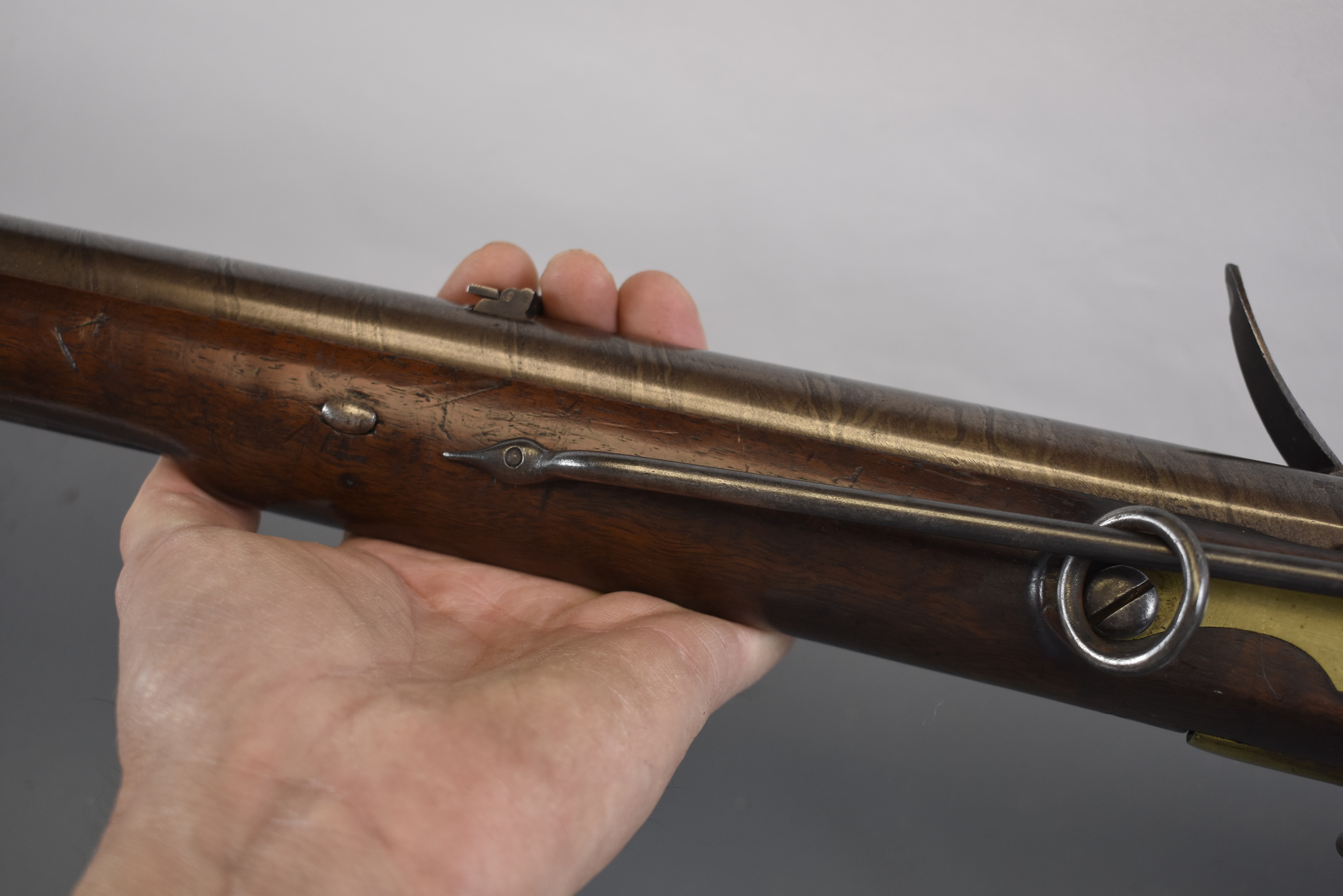 Lot 558 - A .650 CALIBRE FLINTLOCK BAKER RIFLE,
