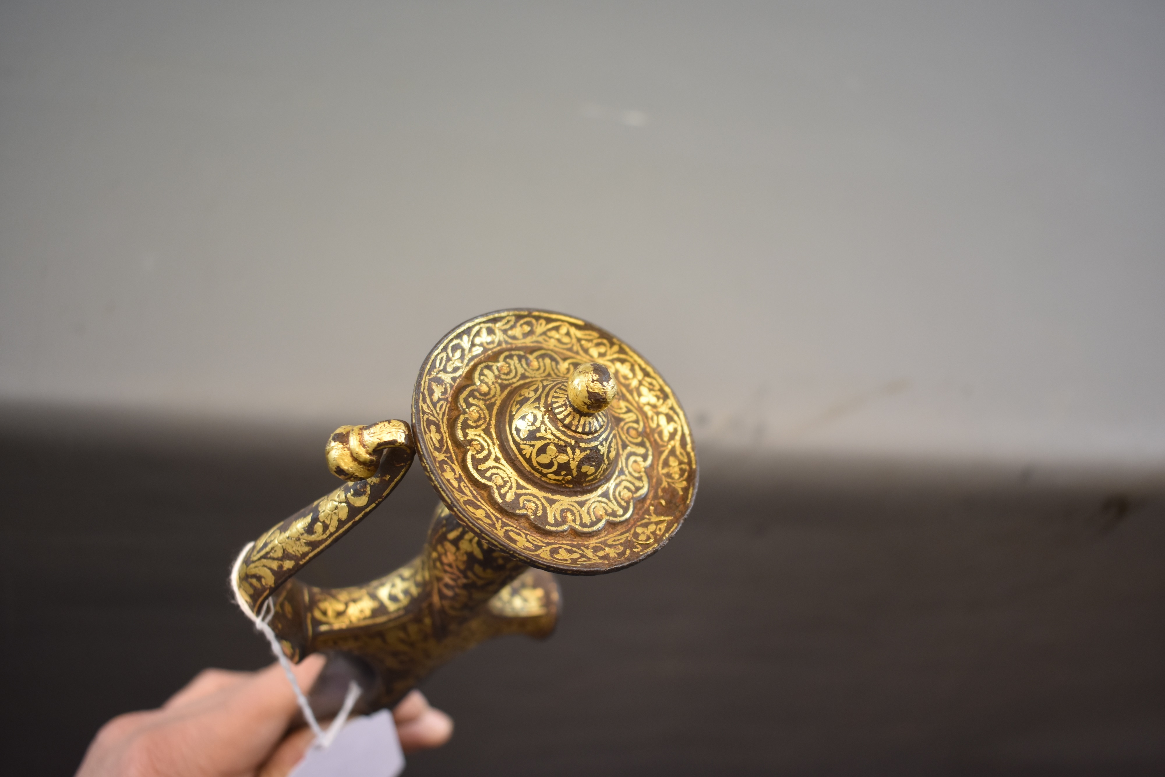 Lot 48 - A LATE 18TH CENTURY INDIAN SIKH TULWAR,