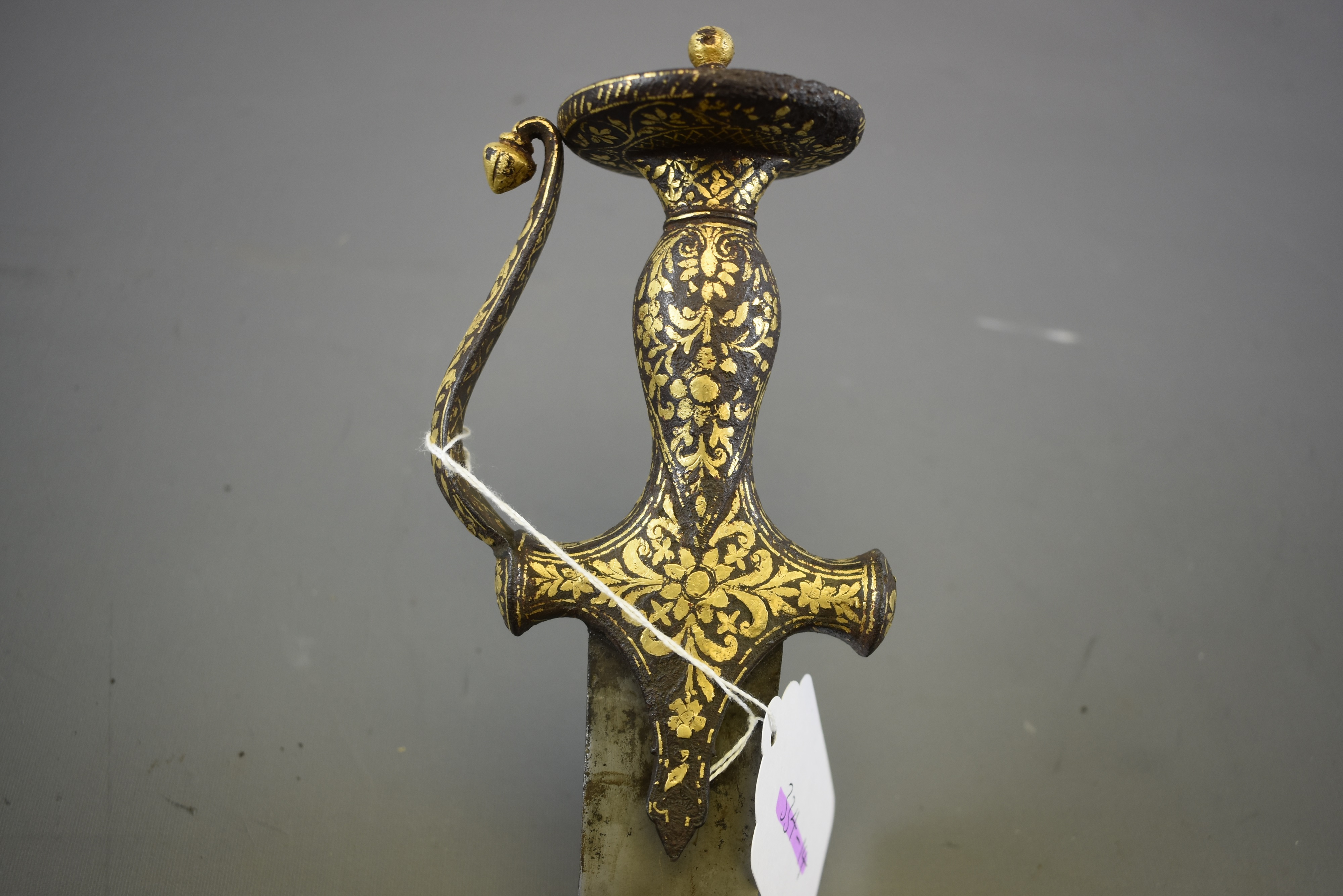 Lot 48 - A LATE 18TH CENTURY INDIAN SIKH TULWAR,