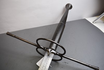 Lot 903 - A LATE 16TH CENTURY GERMAN TWO HANDED OR ZWEIHANDER SWORD